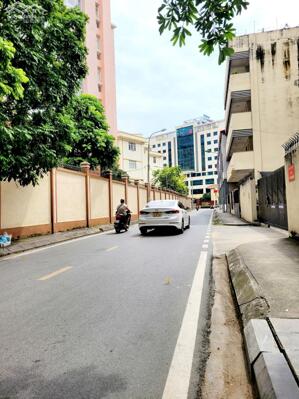  BÁN NHÀ 4 TẦNG - 36M2 - MẶT TIỀN KHỦNG - 20M RA PHỐ HOÀNG SÂM CẦU GIẤY (436)