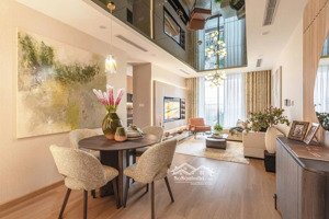 do chuyển công tác. chính chủ cần bán căn góc 2 phòng ngủ. căn hoa hậu đẹp nhất chung cư the charm.