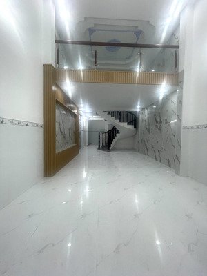 nhà mới trệt 2 lầu 5x18m có 4pn 3wc trần thánh tông p15 tân bình giá 13,5 triệu