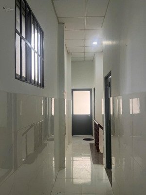 bán nhà đẹp hàng xóm vinhomes quận 9