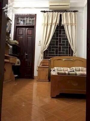 Tôi cần bán nhà đầu ngõ Phan Phù Tiên, DD giá 5.6 tỷ, 32m2x2 tầng