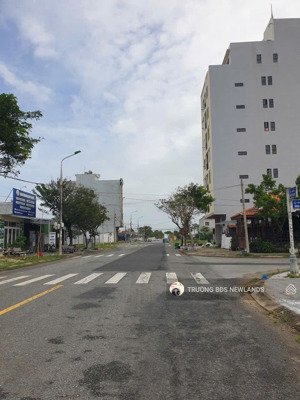 bán lô đất sát biển đường 10m5 nguyễn thần hiến- trục thông bãi tắm đông hải