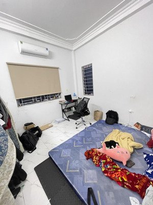 10m ra ô tô tránh, ở luôn,nhà 2 thoáng và không có quy hoạch tại định công.