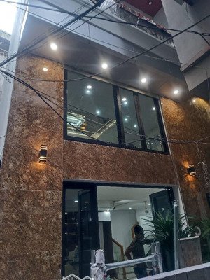 bán nhà quận đống đa - 6 tầng thang máy - ngõ nông sát phố - full đồ ở ngay - 40m2 - 11.8 tỷ