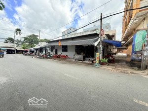 gấp bán nhà ngan bề thế 8.2m 2 mặt tiền kinh doanh ngay chợ gò xoài dt 288m2 chỉ nhỉnh 21 tỷ
