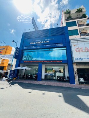 siêu phẩm sân bay - mt ngay trường sơn, quận tân bình- 10x30m - 3 tầng - hđt: 160 triệu - gía 40 tỷ