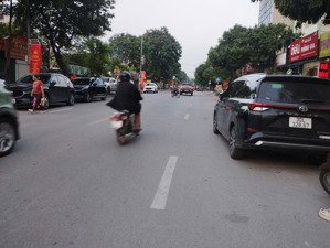 mặt phố mai dịch kinh doanh thang máy 70m- giá 28.5 tỷ