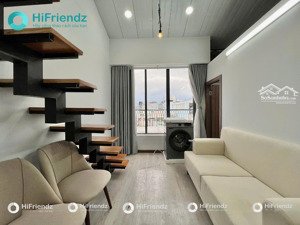 dạng duplex 2pn ở được 4 - 5 bạn - gần các trường đh lớn - nội thất bóc seal 100% - có ban công