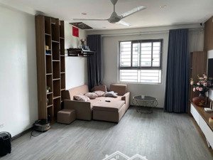 chính chủ cần bán gấp căn hộ sdu, 2pn, 2vs, tầng trung, full nội thất, giá 3,8 tỷ. lh: 