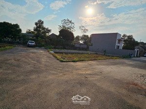 hàng hiếm lô góc 88m thôn sen trì sát ngay ubnd xã gần trường đại học fpt và đại học quốc gia hn