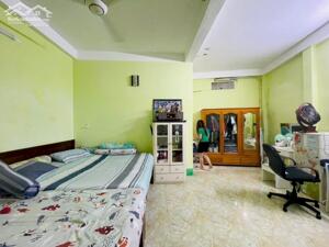 Quận 3, nhà đẹp,gần mặt tiền Cách Mạng Tháng Tám, 60m2, sổ nở hậu 6m, 3Pn, 6.75 Tỷ