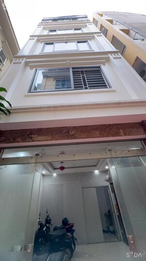 Cần bán gấp siêu phẩm nhà dòng tiền, doanh thu cao phố Trần Thái Tông 48m2, 5T, lô góc 9P khép kín full đồ