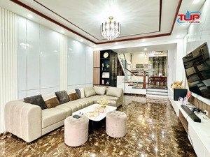 bán nhà gốc dân xây độc lập tại tuyến 2 quán nam, đường phân lô rộng 15m có vỉa hè