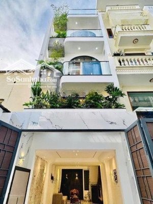 cần tiền đầu tư gấp tôi bán nhà gần ree tower. lê quốc hưng- p.13- q.4, giá 3tỷ340 cho thuê 20triệu