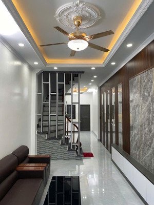 bán nhà đông mỹ, thanh trì, 55m2 / 5 tầng, đường thông, ngõ ô tô, giá 5,8 tỷ