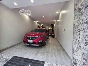 bán nhà đẹp kv hoàng cầu, phân lô cán bộ, 6 tầng thang máy, ô tô đỗ cửa, nhà mới đẹp ở sướng