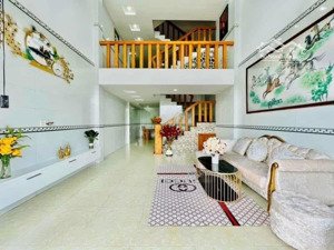 cho thuê nhà nguyên căn 1 sẹc hà huy giáp dt 200m2 1trệt 1lửng 2lầu sân thượng vỉa hè xe tải đậu