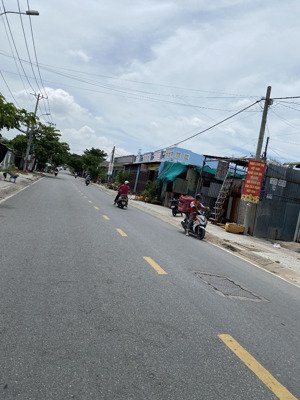 cần bán đất mặt tiền đường nguyễn bình nhơn đức , nhà bè . tphcm . lh : 