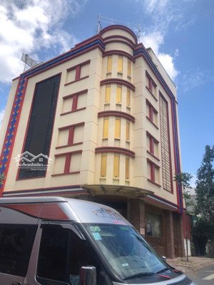 cho thuê tòa nhà kv trung tâm hành chính tp dĩ an, tp hồ chí minh 1500m2 dtsd giá rẻ 90tr