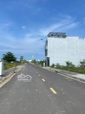 bán 2 lô liền kề, kđt nam vĩnh hải, dt 207,6 m2, ngang 10, hướng tây, đường 11 m - giá 29 tr/m2