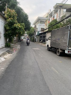 mặt tiền nội bộ, 4x18m cấp 4 thuận tiện kinh doanh buôn bán, kết nối giữa dg trường chinh, ba vân