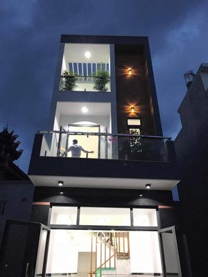 nhà 3 tầng mới ở ngay hẻm 12m lê văn khương, q.12 67m 4pn 4wc sổ hoàn công 5 tỷ