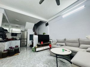 nhà phố vĩnh hưng 32m, 4 tầng, 3 phòng ngủ, dân xây tâm huyết cách ô tô vài bước, nhà thoá