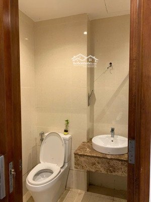 căn hộ sky center phú nhuận cho thuê giá rẻ