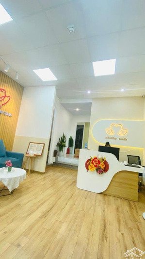 nhà 4t lô góc 2 mặt thoáng mặt phố hoàng ngân oto tránh, dt 68m2 mặt tiền rộng 5,5m