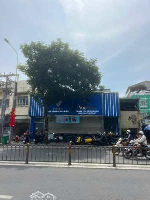 bán nhà mặt tiền đường nguyễn văn luông phường 12 quận 6. dt 16x26m (dtcn 421m2) - giá chỉ 130 tỷ