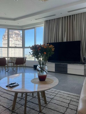 cần bán rất gấp căn hộ 3pn keangnam, 160m2, ban công đn 3 mặt thoáng view thành phố, giá 13,8 tỷ