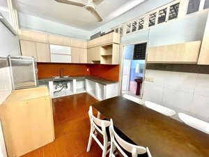 nhà đường tây hoà - phước long a - quận 9
ngay tuyến metro bên thành cầu rạch chiếc