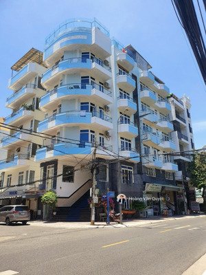 bán khách sạn 400m2 6 tầng 44 phòng đường phan chu trinh,vũng tàu, lô góc kinh doanh tốt giá 85 tỷ.