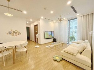 cần bán rất gấp căn hộ 3pn golden park tower 95m2 ban công đb view công viên cầu giấy, giá 8,8 tỷ