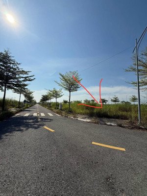 hàng đẹp nhất nhì khu eco tam nông phú thọ. dự án công nghiệp, trung tâm thương mại đang khởi công