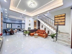 sốc!!!! nhà đẹp phú nhuận giá hời chỉ 2ty390 shr