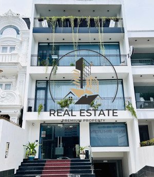 nhà đường lam sơn diện tích: 8x20m hầm trệt 3 lầu có thang máy, cho thuê