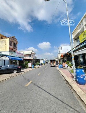 5,6 tỷ - bán nhà 1 trệt 1 lầu kdc thuận giao, kinh doanh sầm uất p. thuận giao, tp. thuận an