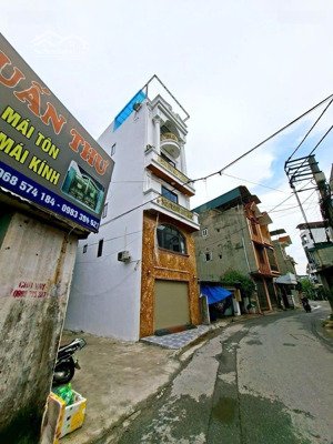 bán nhà thạch bàn giá 9.x tỷ, 38m2, 6 tầng, thang máy, kinh doanh, ô tô tránh, lh: 