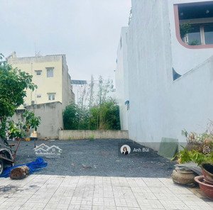 bán lô đất đối diện chùa kdc số 1 thạnh mỹ lợi . rẻ hơn lô khác 30% . dt 8x17.5(140m) . giá 95tr/m2