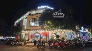 cho thuê biệt thự mặt phố trần quốc toản, diện tích đất tổng :310m2, siêu phẩm phố cà phê..