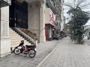 chỉ 35tỷ cơ hội hiếm 6t thang máy pmặt phố hào nam hè 7m, vị trí đẹp ko lỗi lầm, dt 60m mt 4,5m