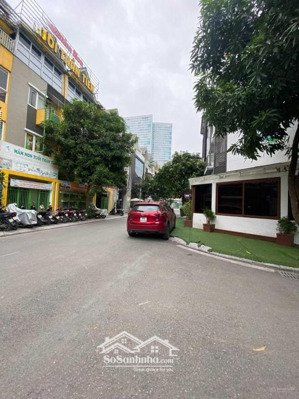 tôi cho thuê nhà ngõ 46 đỗ quang 60m2-5 tầng, đường 4 làn ô tô, hợp spa, vp, lớp học, 26tr/th