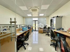 nhà mặt phố thái thịnh, dt 60m x 4tầng , mt 6m thông sàn đồ cơ bản phù hợp mọi mô hình kinh doanh