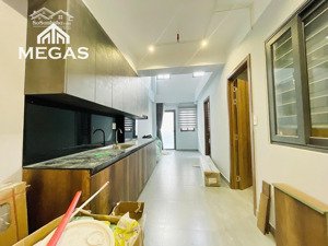 căn hộ 2pn 1wc full nội thất - ban công - mới xây - ngay trung tâm bình thạnh