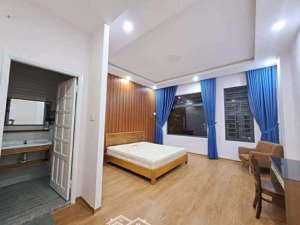 duy nhất nhà mặt phố sơn trà đường 7m5- 100m2- ngang 5m. 3 tầng kiên cố giá 11 tỷ