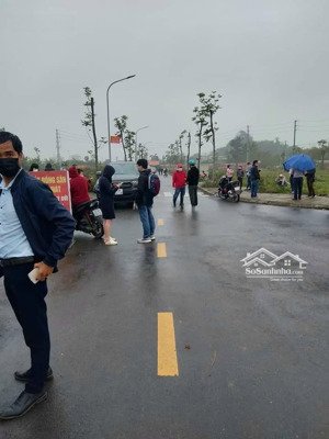 nay ngày đẹp chủ nhờ em bán lô 100m2 khánh tân giá 5x tr/m2 (x tiểu học) anh chị gọi em xem đất ạ