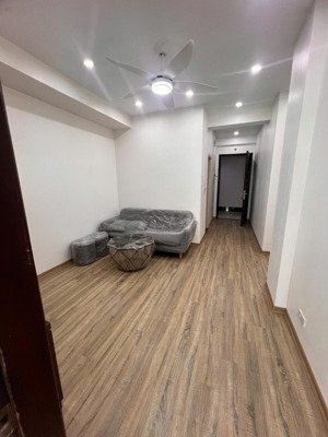 căn hộ 56m2 toà chung cư sông nhuệ sail tower thiết kế 2 ngủ 1wc - sẵn sổ hồng giao dịch được ngay