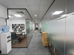 cho thuê văn phòng 190m2 ở quan hoa - cầu giấy