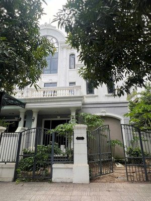 biệt thự song lập monaco imperia hải phòng diện tích :250m2 giá 28 tỷ liên hệ : 